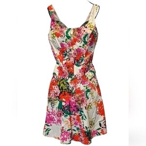 Floral adorable dress by Nine West size 6
